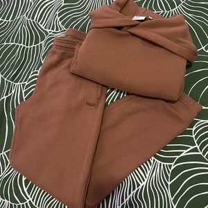 TNA cozy fleece set in teddy bear brown